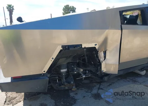 2024 Tesla Cybertruck All-Wheel Drive z USA, uszkodzony, nr VIN 7G2CEHEDXRA056643